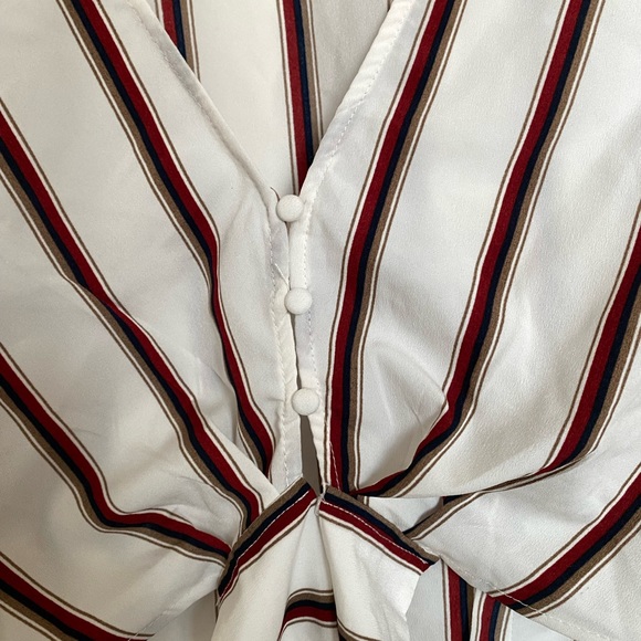 Forever 21 striped front tie crop top - Picture 3 of 4